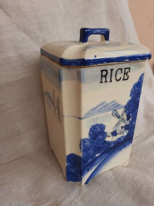 Blue and white cannister - rice - 17cm high x 11cm x 11cm