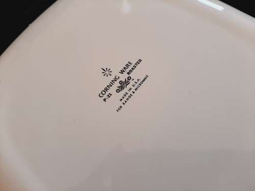 Corningware roaster dish- 40cm handle to handle x 25cm  x 6cm deep. P-21