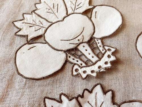 6 Small Madeira embroidery doilies - -10-22 cm
