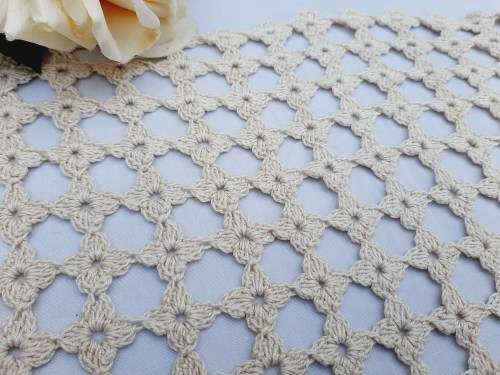 Beige mat - cotton 0 crocheted 30 x 36 cm