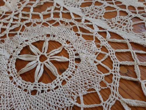 Vintage, handmade lace tablecloth- white 210 x 132 cm