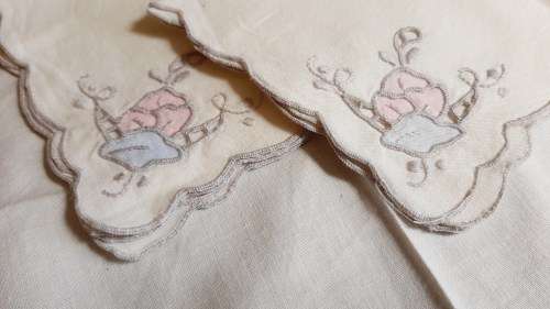 3 cream cotton napkins -with embroidery - 28 x 28cm