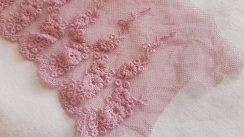 Wide netting vintage lace trim  - dusky pink-   price is per metre -