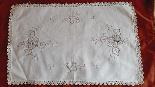 Cream cotton tray cloth -  44 x 27 cm