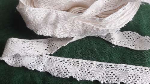Salvaged cotton trim  1.5cm wide, 2.5 m long