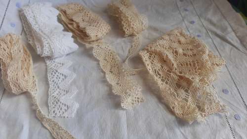 Cotton lace remanants  - cream and white - about 10m in total