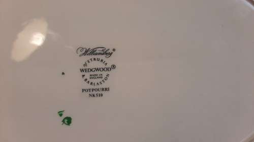 Wedgwood platter - Pot-pourri