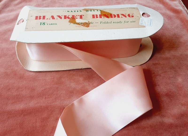 Vintage blanket binding - satin ribbon (6cm folded) 12cm wide - price per metre