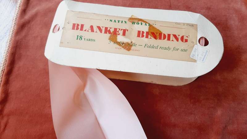 Vintage blanket binding - satin ribbon (6cm folded) 12cm wide - price per metre