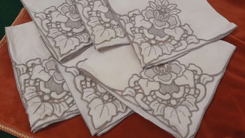 Set of 6 linen napkins 40 x 40cm - grey embroidery