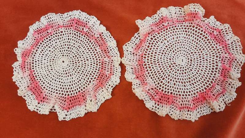 Pair of pink and white crochet doily/doilies - 17cm