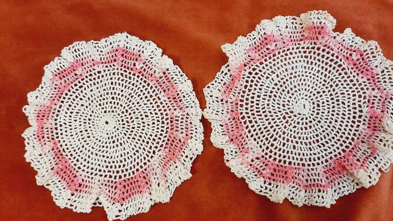 Pair of pink and white crochet doily/doilies - 17cm