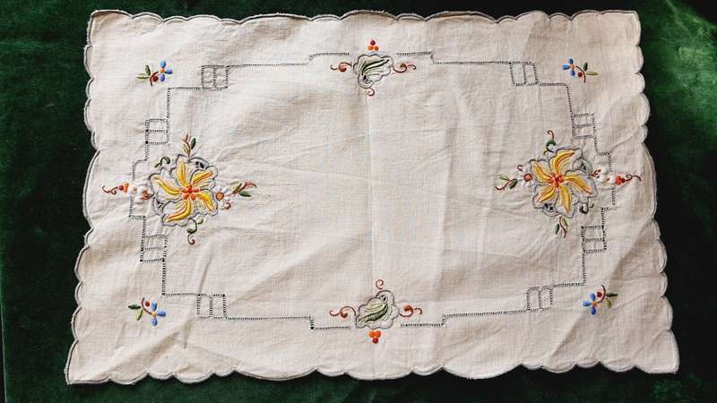 Embroidered tray cloth/ place mat- cotton- cream - 26 x 46 cm