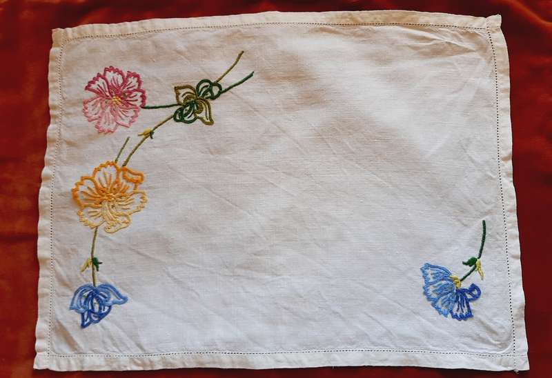 Embroidered tray cloth - white linen with colourful embroidery - 44 x 32cm