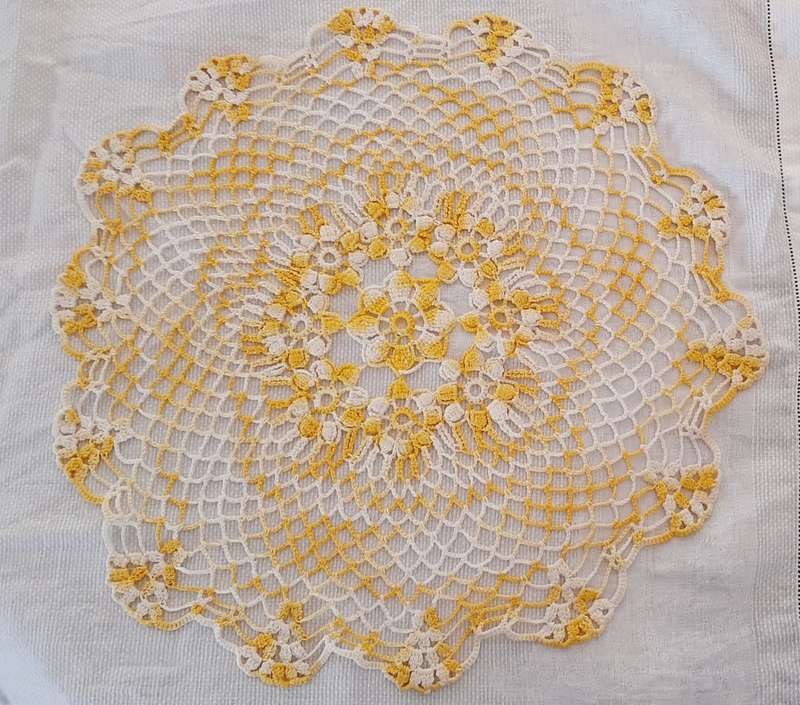 Large yellow and white crochet doily doilie 45 cm