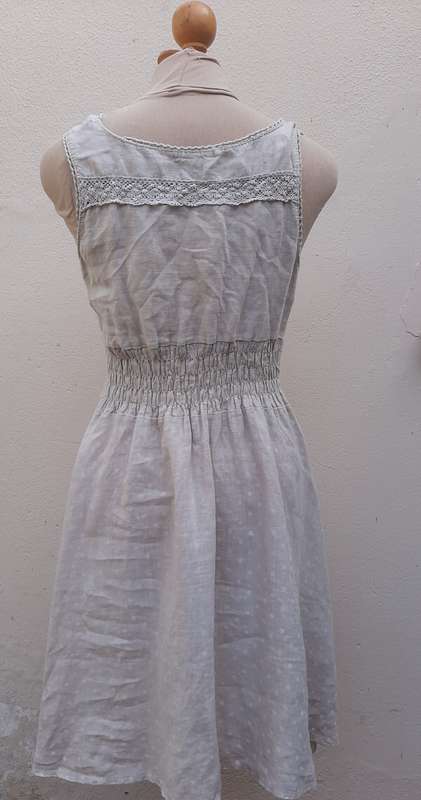 Linen dress -made in Italy - size  medium 36