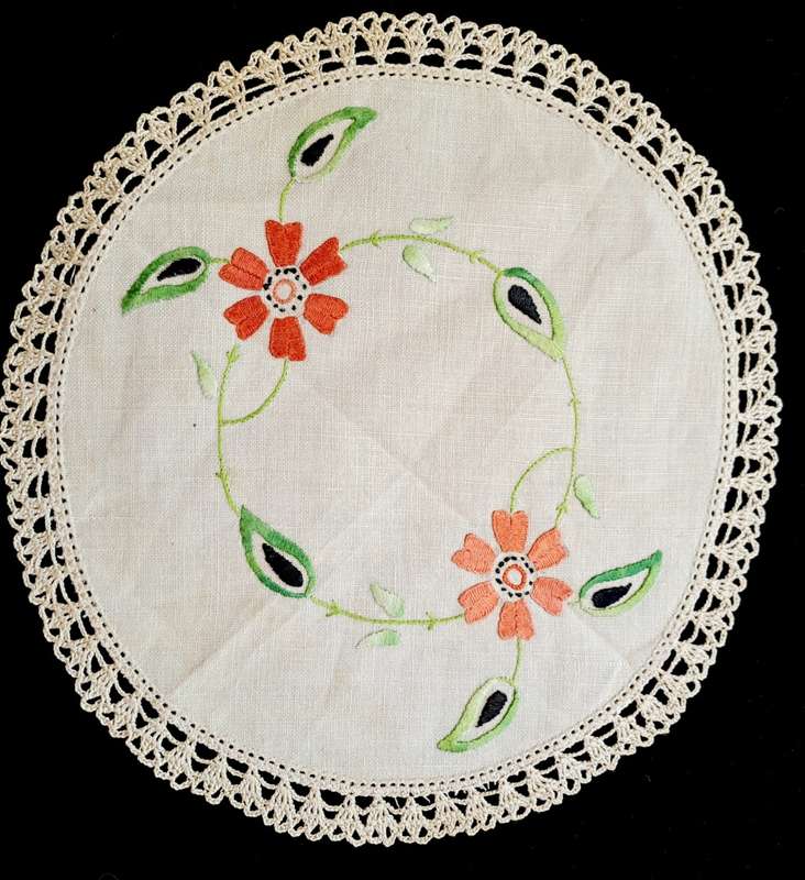 Small, round, embroidered doily - 23cm - linen