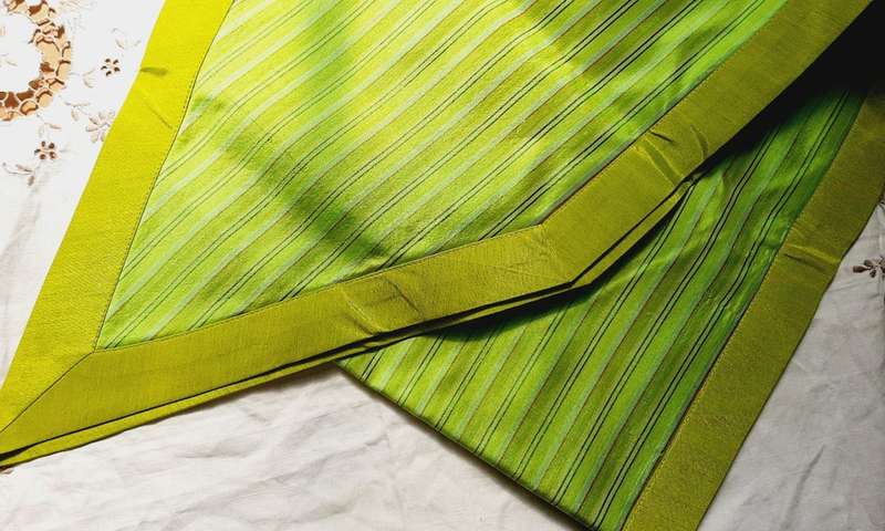 Set including silk runner, 6 place mats and 6 napkins - Cambodia - unused, as new