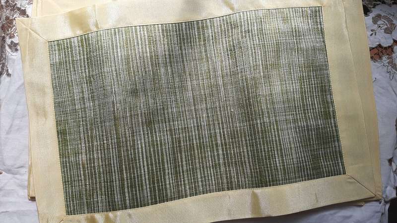 Set including silk runner, 6 place mats, 6 coasters and 6 napkins - Cambodia - unused, as new