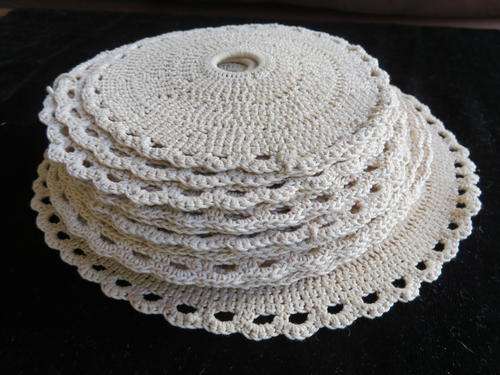 Set of 17 string doily mats