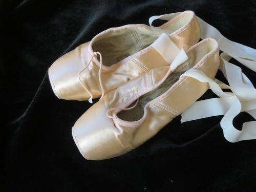 Ballet pointe shoes