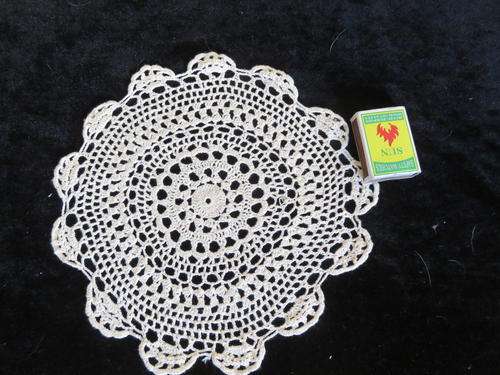 Crocheted doilie - 23 cm - raw cotton colour