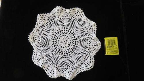White crochet doilie/doily -21cm