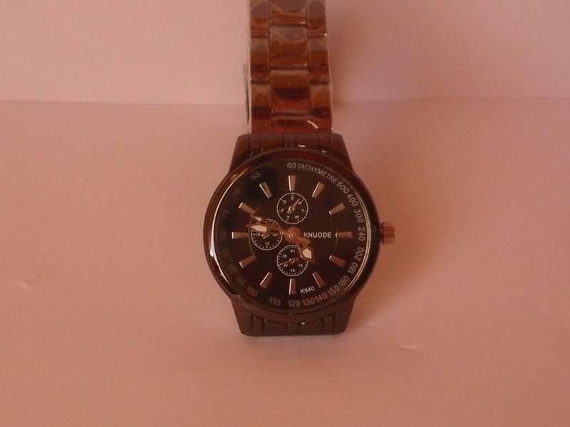 Women's Watch - Knuode K940 Round Fashion Analog  with battery (Black on Black)