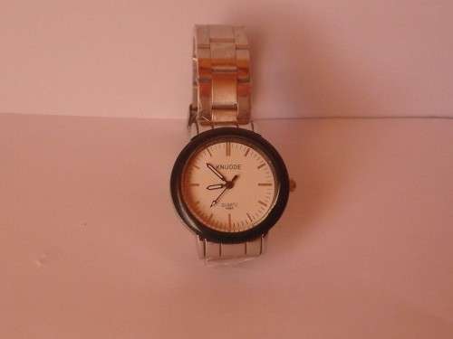 Women's Watch - Knuode K885 Round Fashion Analog with battery (White, Black on Silwer)