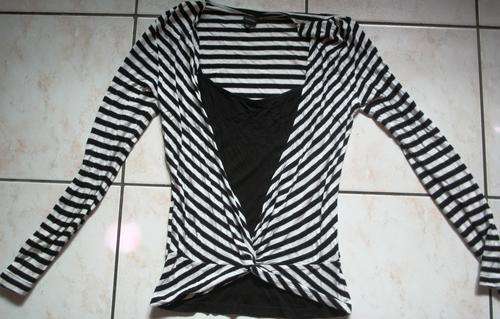 Stunning striped long sleeved Truworths top - as new - price reduced
