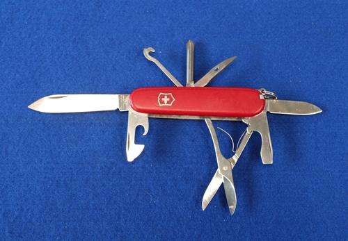 Victorinox Swiss Army Knife (Super Tinker) Outdoor 4 x 4 all pupose Tool