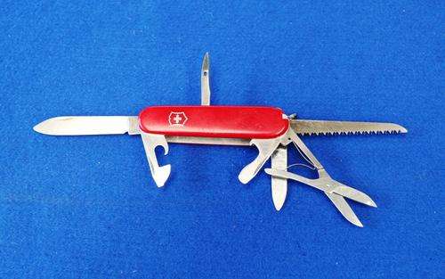 Victorinox Swiss Army Knife (Huntsman) Outdoor 4 x 4 all pupose Tool