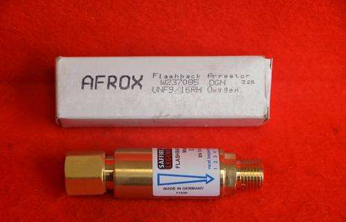 Flashback Arrestor 8mm -UNF9/16RH Oxygen