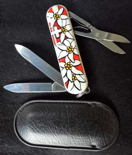 Swiss Army Knife .Victorinox- Classic Edelweis Flowers logo 58 mm
