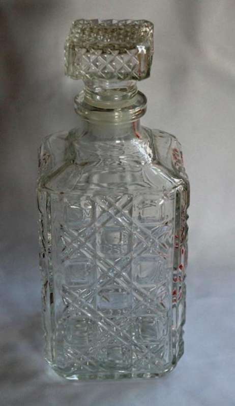Cut Glass Whiskey/Brandy Decanter