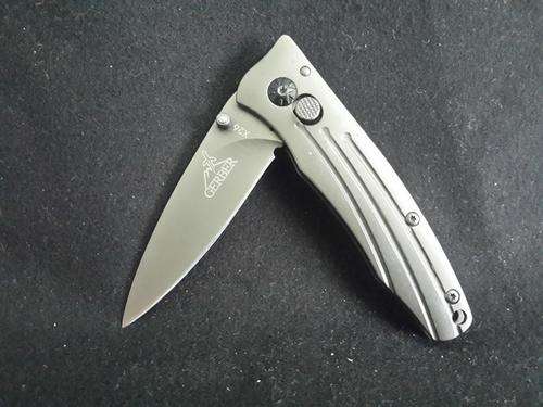 Gerber foldingPocket Knife with side clip and lock Blade