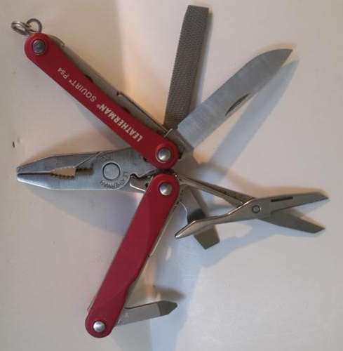 Leatherman Squirt Ps4 Red Cadex SA Logo