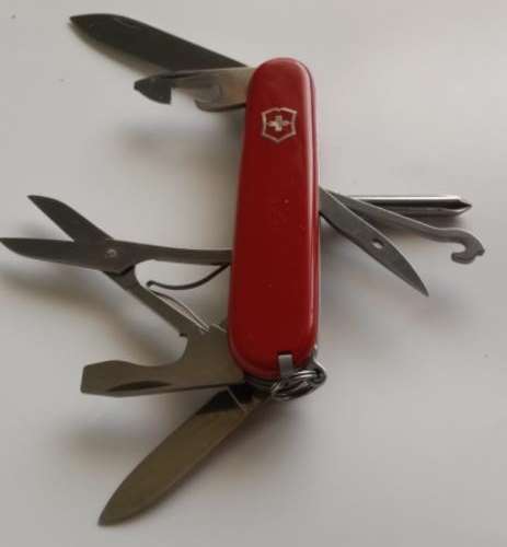 Swiss Army Knife Super Tinker Victorinox Outdoor 4 x 4 all pupose Tool Good Condition