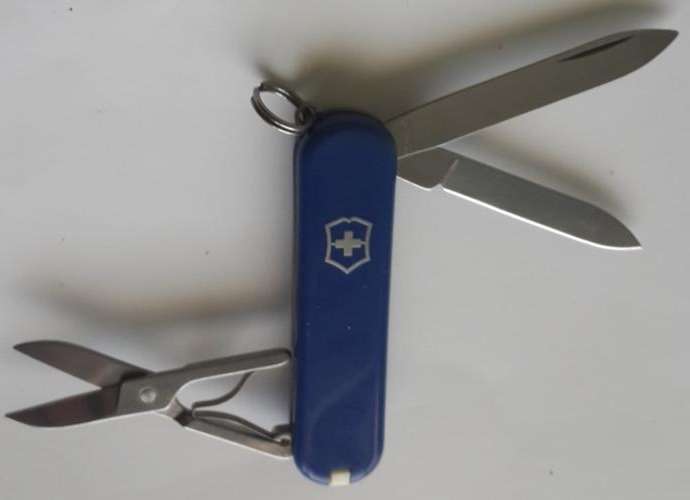 Victorinox Swiss Army Knife - Classic With Logo Blue Scales