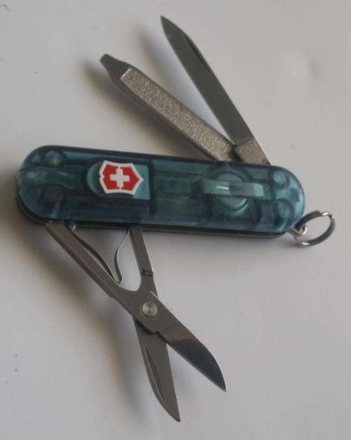 Victorinox Swiss Army Knife - Signature Lite  Blue scales