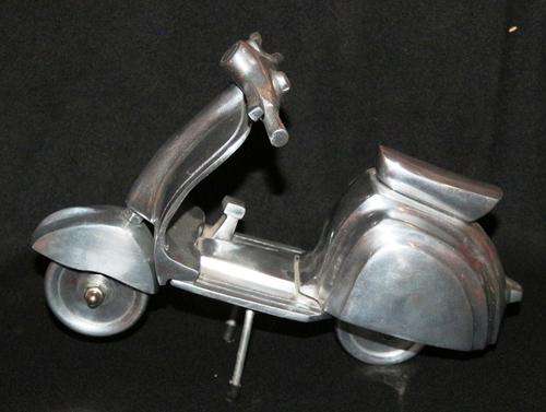 Vespa Scooter Model Lenth 29 cm H 19 cm Aluminium