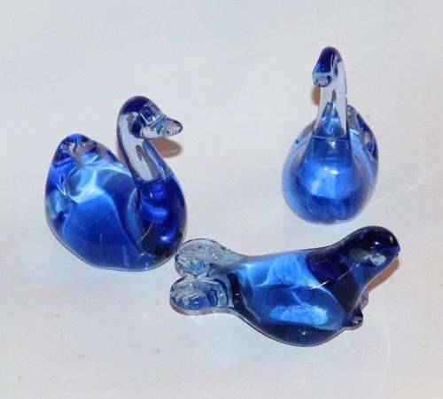 3 X Glass Ornaments(2 X Swans & 1 X Seal)