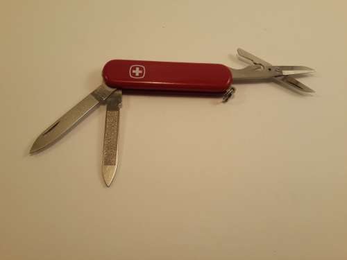 Swiss Army Knife  Wenger- Esquire Red Scales