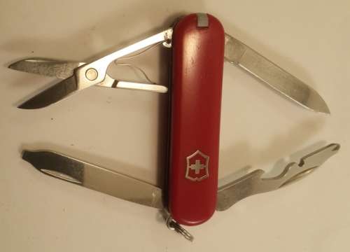 Victorinox Swiss Army Knife - Rambler   Handy Pocket Tool
