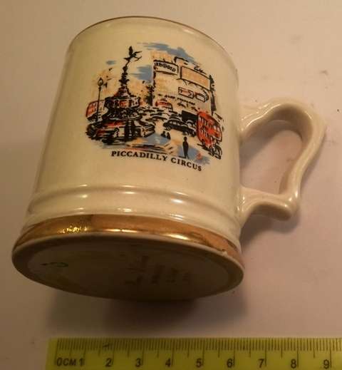 Small Beer Mug Prince William  warranted 22carat Gold