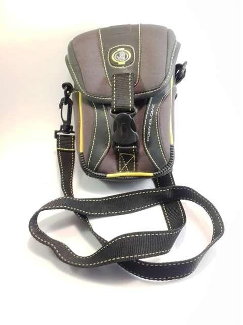 Body Glove Carry All Bag  Size H 18 cm W 13 cm D 7 cm with strap