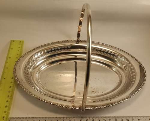 Silver Plated epns Oval Tray for Bonbons or Cookies with Handle