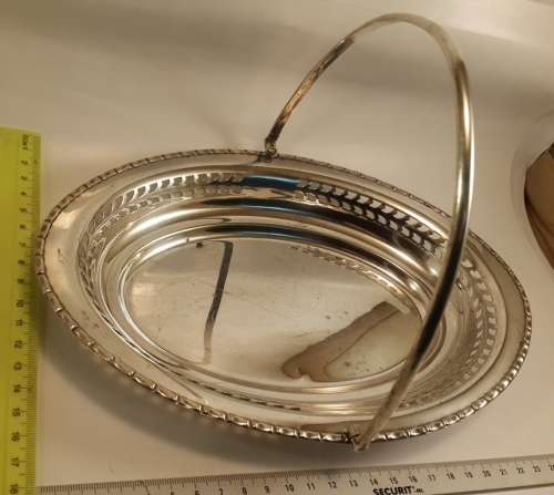 Silver Plated epns Oval Tray for Bonbons or Cookies with Handle