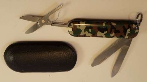 Victorinox Swiss Army Knife - Classic SD Cammo with Pouch