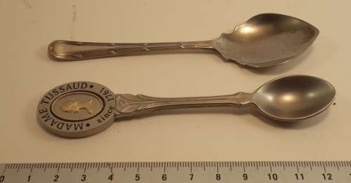 Vintage Set 2 tea spoons 1930 sugar spoon by Yeoman epns made in England Madame Tussaud